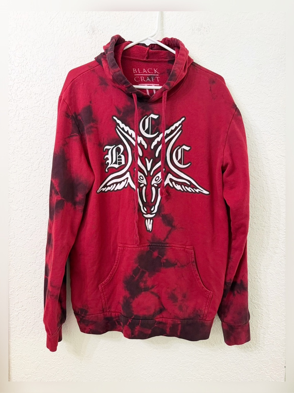 BlackCraft Cult Black and Red Tie-Dye Graphic Hoodie Size Medium